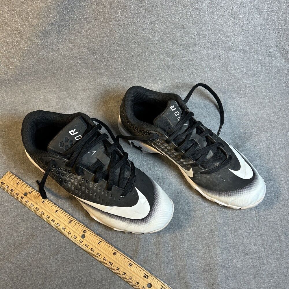 NIKE VAPOR FAST FLEX BLACK/WHITE BASEBALL CLEATS AV0710-001 YOUTH SIZE 3.5Y W